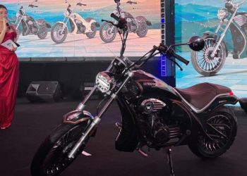 Motor Cruiser AMT 125, Tipe Naked dengan Transmisi Otomatis Diperkenalkan