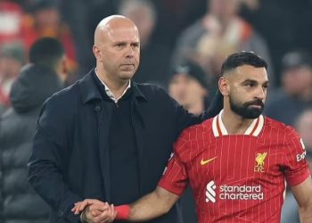 Arne Slot Diisukan Ditendang Liverpool?