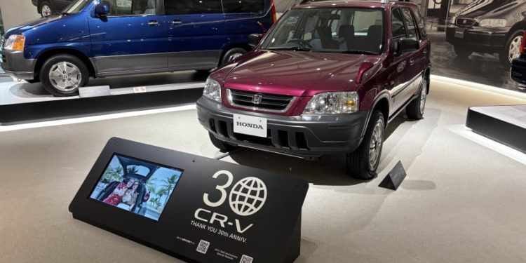 6 Generasi Honda CR-V Terjual 15 Juta Unit, Dari Meja Lipat Menjadi Mobil Hidrogen