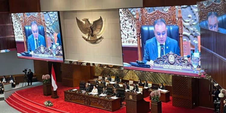DPR Sahkan RUU Pengelolaan Ruang Udara Menjadi UU, Apa Isi Utamanya?