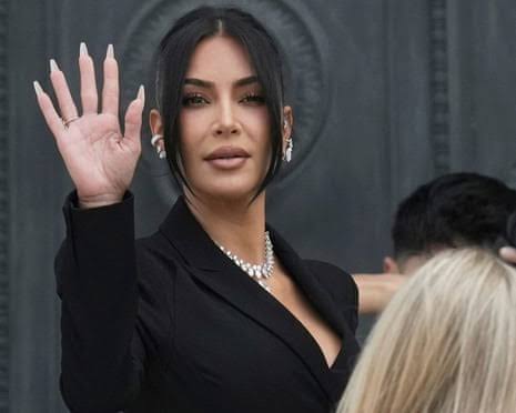 Tidak Percaya Manusia ke Bulan, Kim Kardashian Ditegur NASA