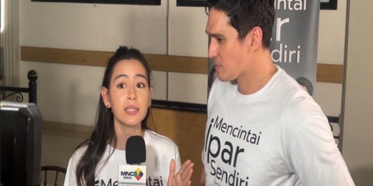 Laura Theux Pujian untuk Marcel Chandrawinata yang Perankan Dua Karakter di Sinetron Mencintai Ipar