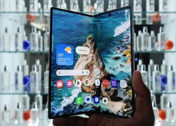 Jual Otak AI di Galaxy Z Fold7, Analisis Pasar Langsung Jadi Draft Presentasi