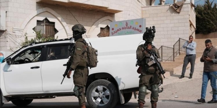 Serangan Israel Terus Berlanjut, Warga Palestina Terjebak di Tepi Barat