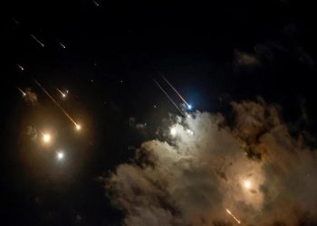 Iran Kini Bisa Tembakkan 2000 Rudal Sekaligus Untuk Lumpuhkan Israel