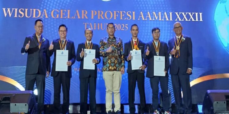 Wisuda Profesi ke-32 AAMAI, MNC Life Tegaskan Komitmen Tata Kelola dan Kepatuhan OJK