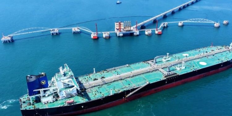 Kapal Tanker China Tantang Blokade AS di Venezuela Meski Terancam Sanksi
