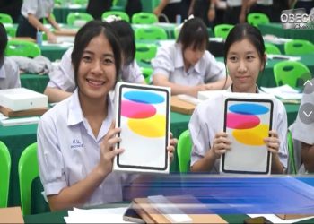 Ribuan Siswa Thailand Dapat iPad untuk Belajar di Mana Saja dan Kapan Saja