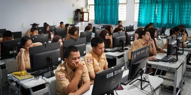 Nilai Rerata TKA 2025 Tiap Provinsi Matematika Yogyakarta Tertinggi