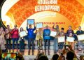 Elvy Sukaesih dan Pieter F Gontha Terima Penghargaan Satya Budaya Narendra