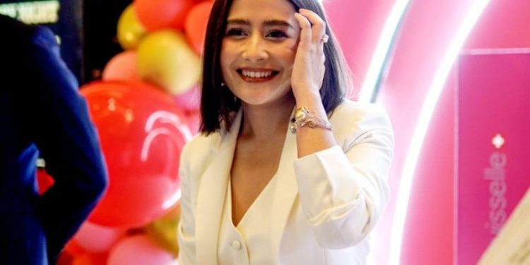 Prilly Latuconsina Jelang 30 Tahun Mulai Perhatikan Perawatan Kulit Wajah