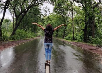 Akhir Tahun Aman dan Nyaman Saat Cuaca Ekstrem, Berikut Tipsnya