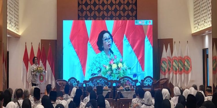 Seruan PB PGRI tentang Pentingnya Anggaran Pendidikan dan Guru di Seminar Internasional