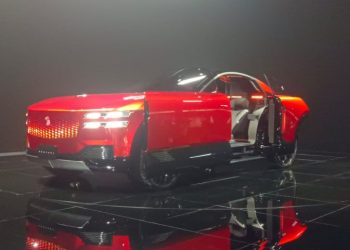Century Bukan Mobil Listrik Menurut Toyota