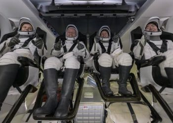 Awak Stasiun Antariksa Kembali ke Bumi setelah Evakuasi Medis yang Misterius