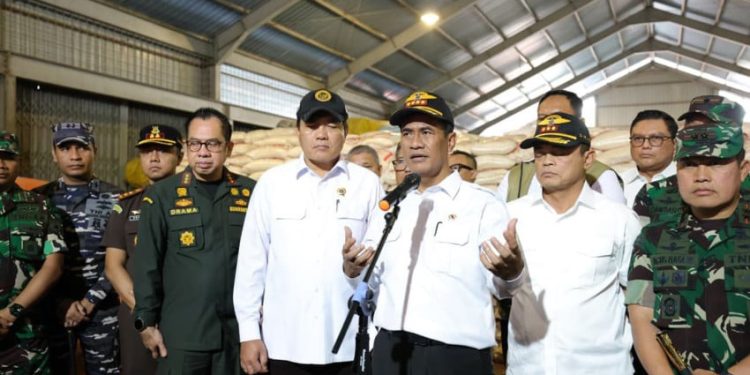 Bahaya 1000 Ton Beras Ilegal, Mentan Amran: Penghianatan kepada Petani