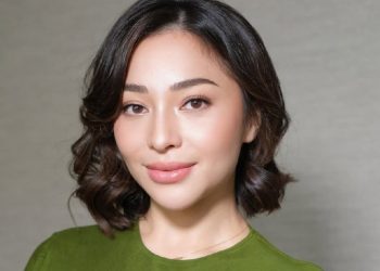 Buku Broken Strings Sebut Nama Nikita Willy, Diduga Artis Arogan Tolak Aurelie Moeremans