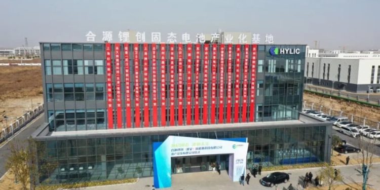 Produksi Baterai Cair Pertama di Dunia oleh China