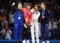 Galaxy Z Flip7 Edisi Olimpiade Resmi Dirilis dengan Fitur Selfie Podium yang Mengagumkan