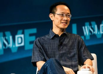 Pendiri Xiaomi Jual Saham Rp32 Triliun, Bursa Hong Kong Geger dan Harga Anjlok