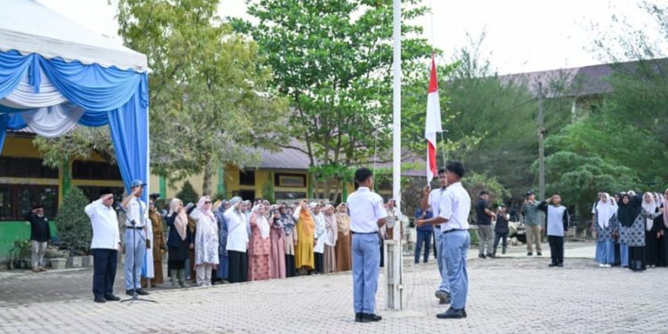 Hari Pertama Sekolah 2026, Upacara Bendera Dipimpin Mendikdasmen di Aceh Tamiang