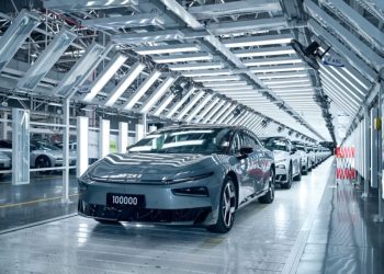 Mobil Listrik China Diperintahkan Untuk Tanpa Pengemudi