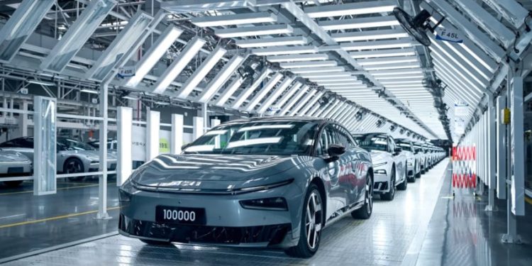 Mobil Listrik China Diperintahkan Untuk Tanpa Pengemudi
