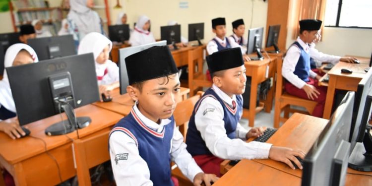 Antusiasme Tinggi, Peserta TKA 2026 Sudah Mencapai 8,5 Juta Orang