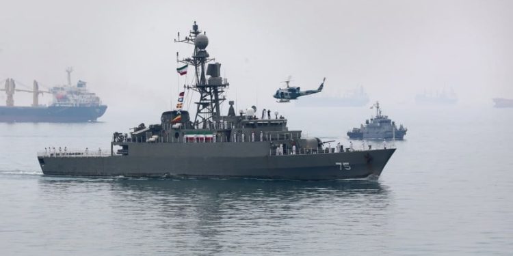 Iran Mengancam Akan Hancurkan Pangkalan Militer AS di Timur Tengah
