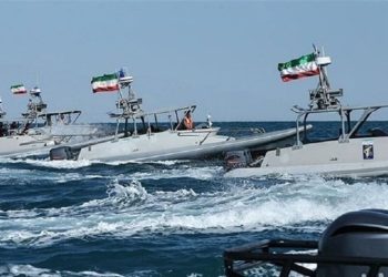 IRGC Menangkap Dua Kapal Penyelundup Bahan Bakar di Tengah Ancaman Serangan AS