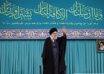 Khamenei Ancam Perang Besar di Timur Tengah jika AS Invasi Iran