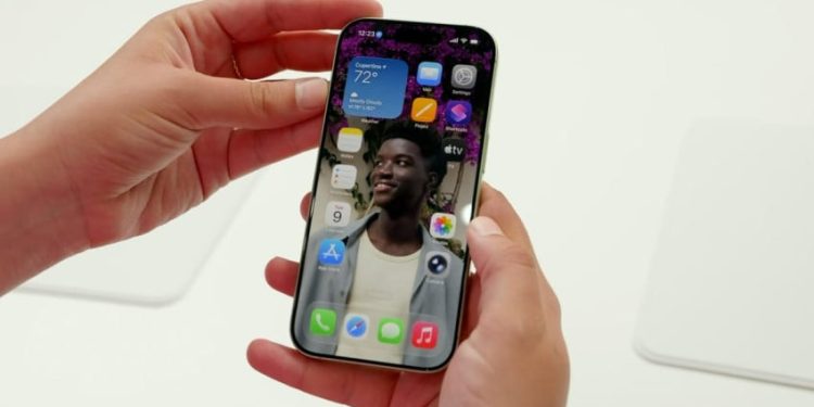 Pasar Ponsel China Turun 23 Persen di Awal 2026, Penjualan iPhone 17 Justru Meningkat